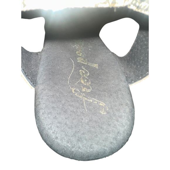 Women 41 Free People Metallic Gold Percy Clog Ankle Buckle Wrap Heels Shoes - Picture 9 of 9